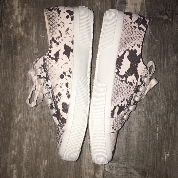 NWOT Superga Synth Snake Embossed Low Top Sneakers - Picture 3 of 8
